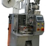 தேயிலை பையில் இயந்திரம் பொதி செய்யும் தானியங்கி மூலிகை தேநீர் நைலான் பிரமிடுகள்